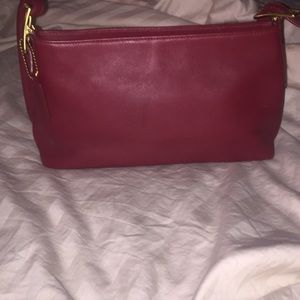 ♥️ COACH SHOULDER PURSE ♥️